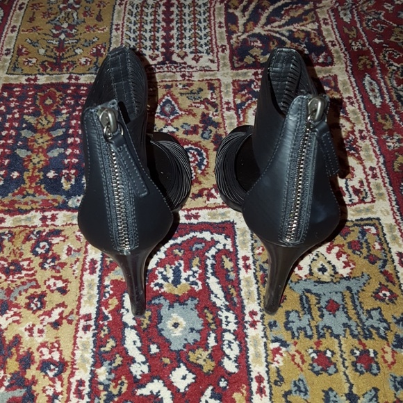 Giuseppe Zanotti Design Black Peep Toe Heels - Picture 3 of 7