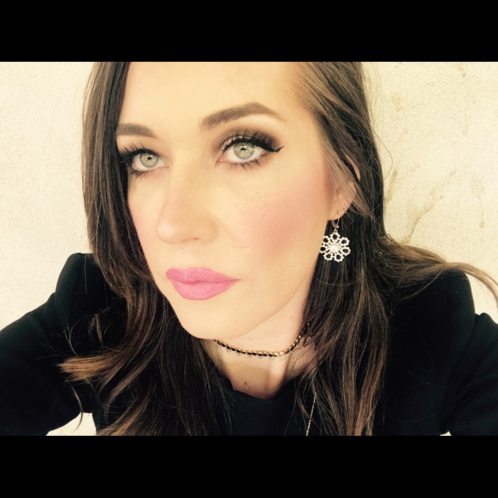 Meet your Posher, Raina