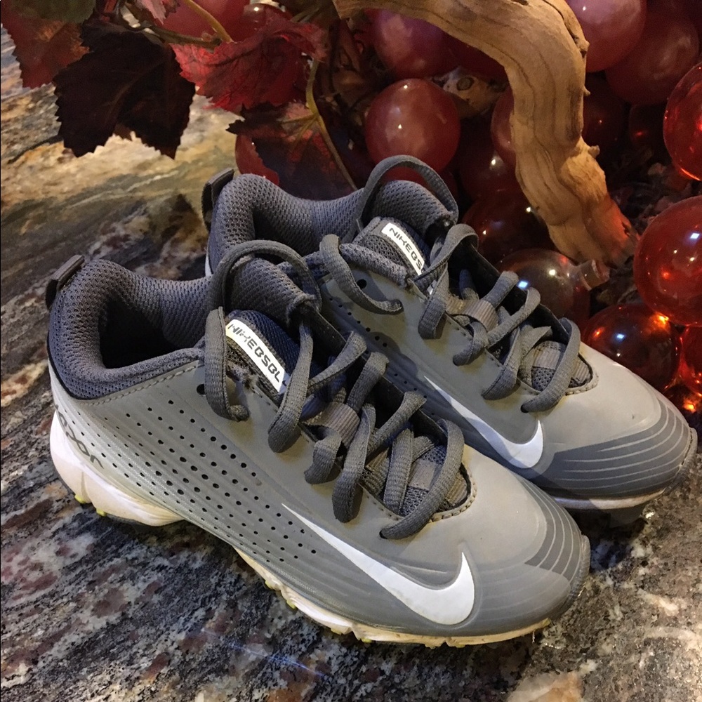 Nike Vapor baseball cleats