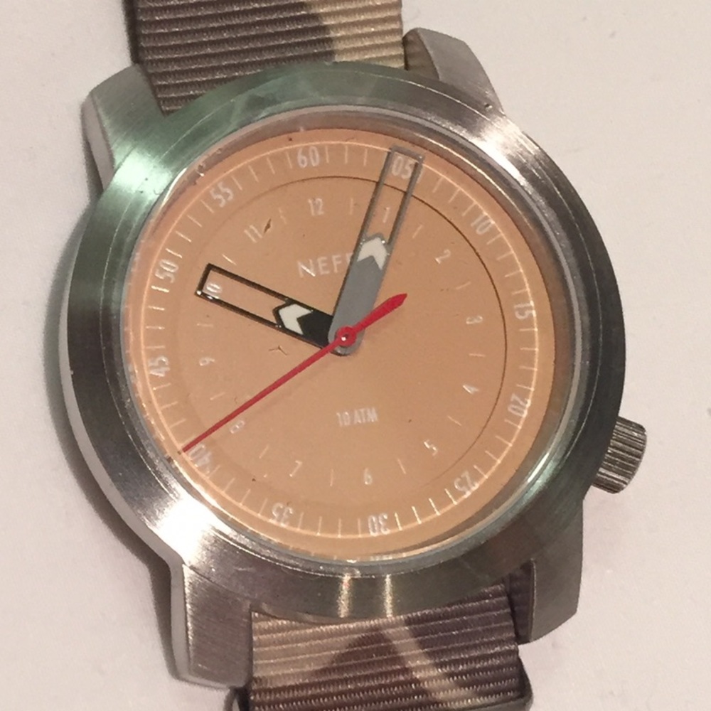 NWT NEFF camo tactical watch with silver face.