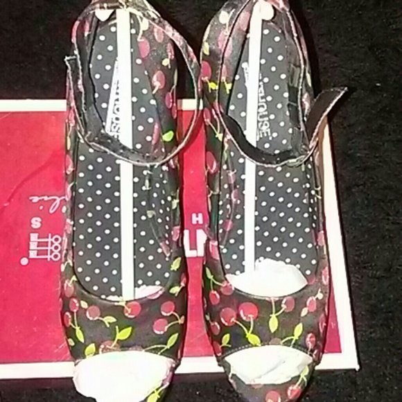 4.5" open toe cherry wedge shoes - Picture 6 of 7