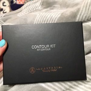 Anastasia Beverly Hills Contour Kit