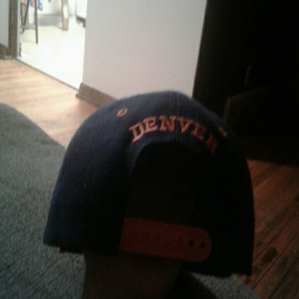 Denver snapback - Picture 3 of 3
