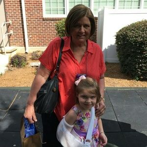 Meet your Posher, Pam