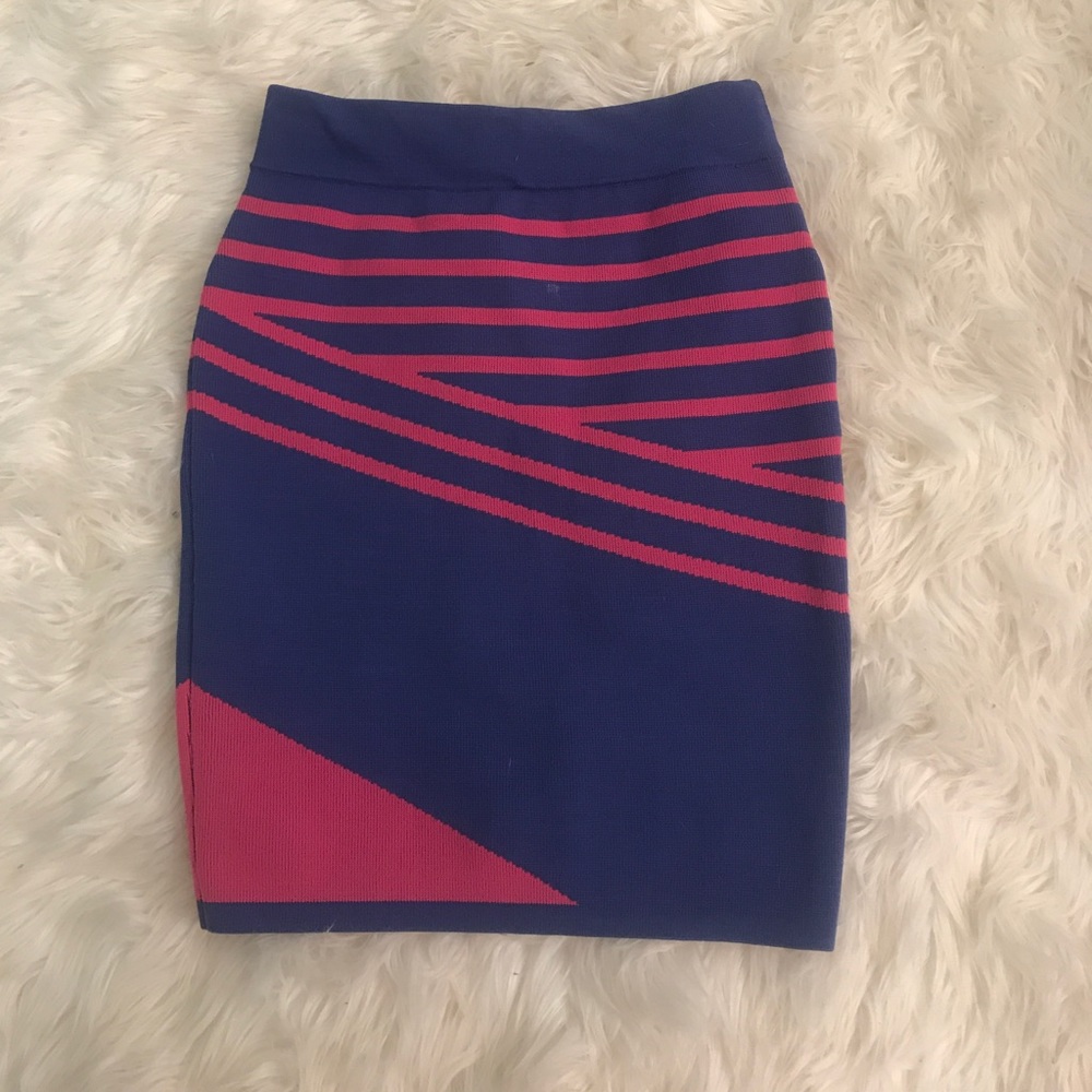 NTW High Waisted Skirt - SMALL