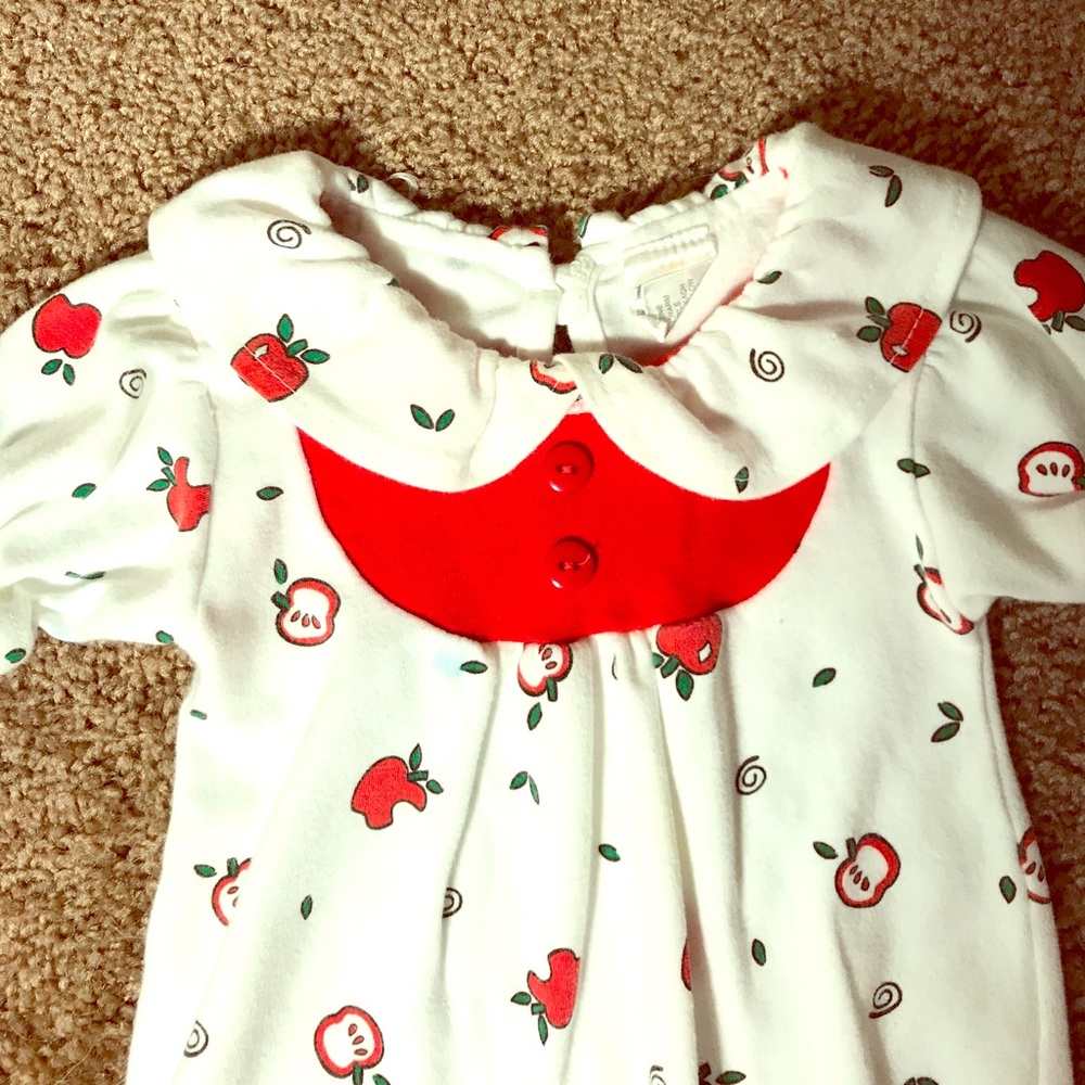 VNTG APPLE 🍎 BABY ROMPER