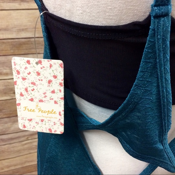 New Size XS! Akashi Yoga Camisole Tank Top - Picture 5 of 7