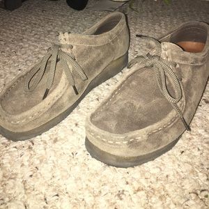 Clarks original wallabees