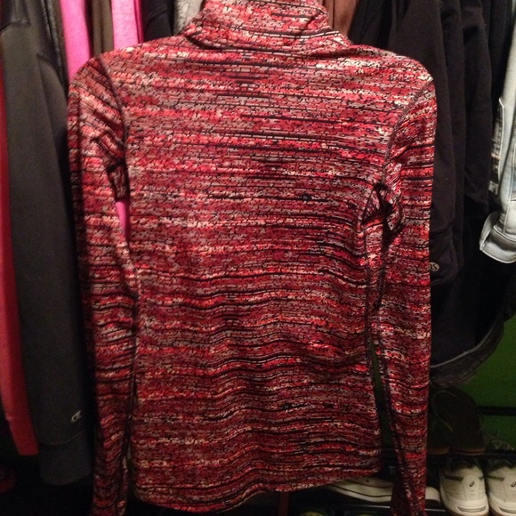 Nike pullover - Picture 2 of 3