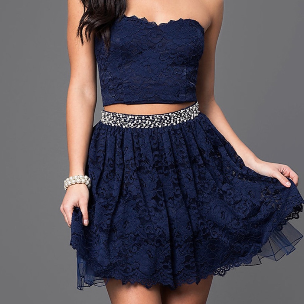 City triangles lace dress