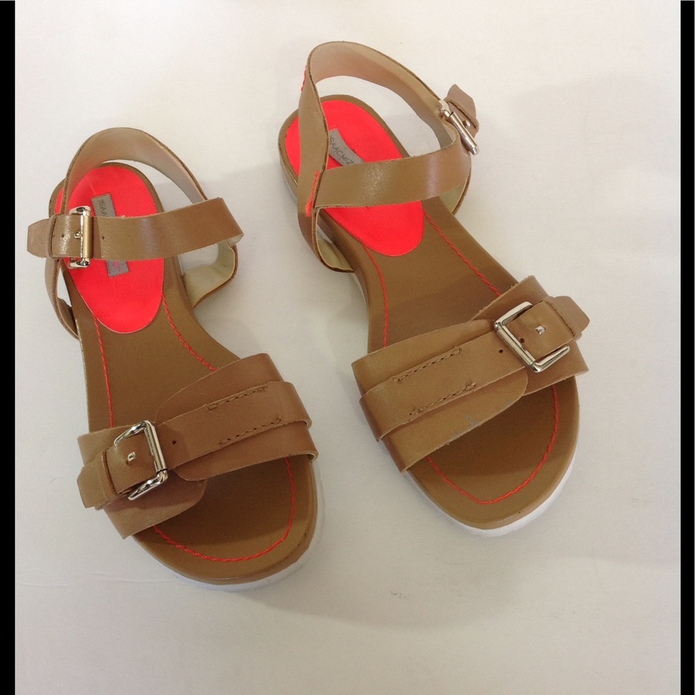 Isaac Mizrahi SOHO leather sandals