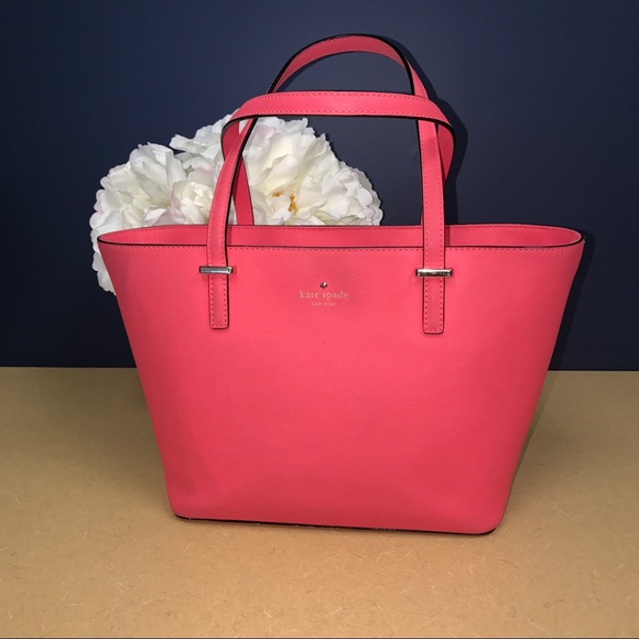 kate spade Handbags - Kate Spade Tote