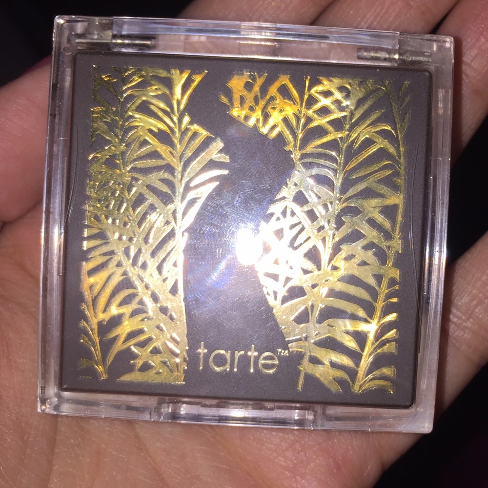 Tarte Amazonian clay volumizing brow powder