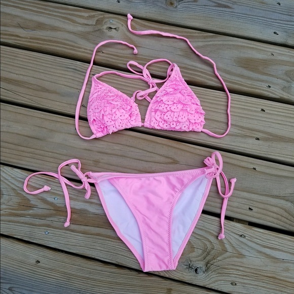 5️⃣ for $25 SALE Baby Pink Triangle Bikini - Picture 3 of 3