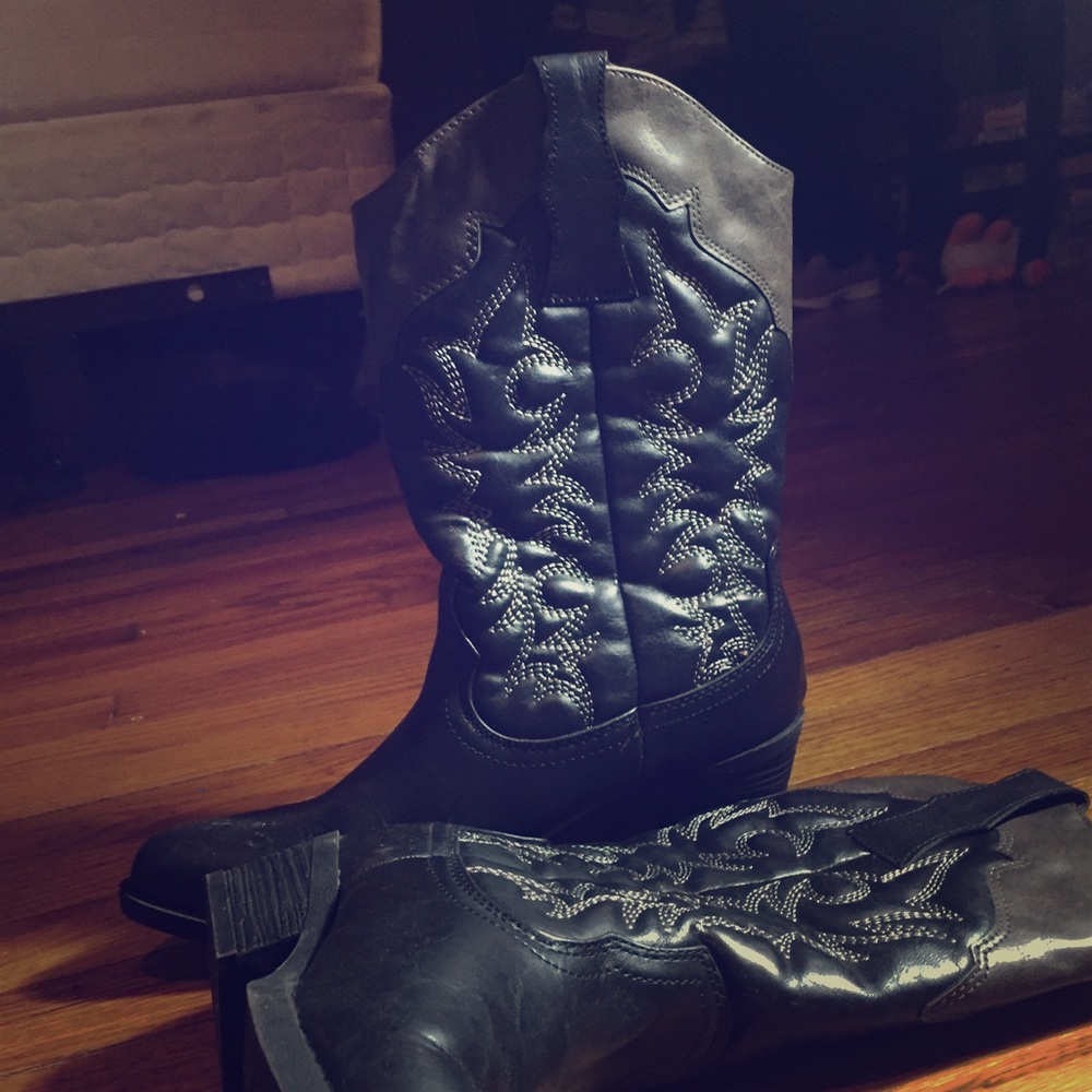 Cowboy/girl boots