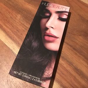 Huda Beauty set: "Trendsetter & Bombshell"