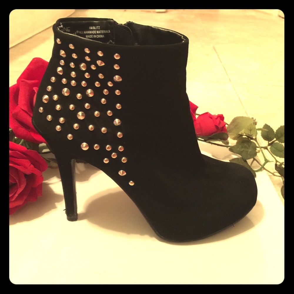 Black suede ankle boots