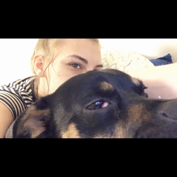 Meet your Posher, Whitney - Picture 1 of 1