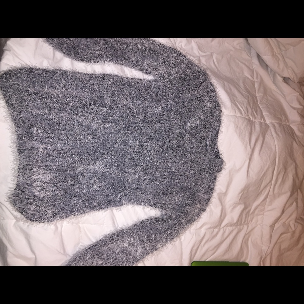 Cozy grey/black sweater