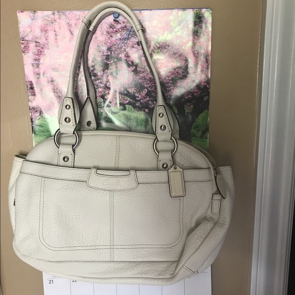 COACH HANDBAG
