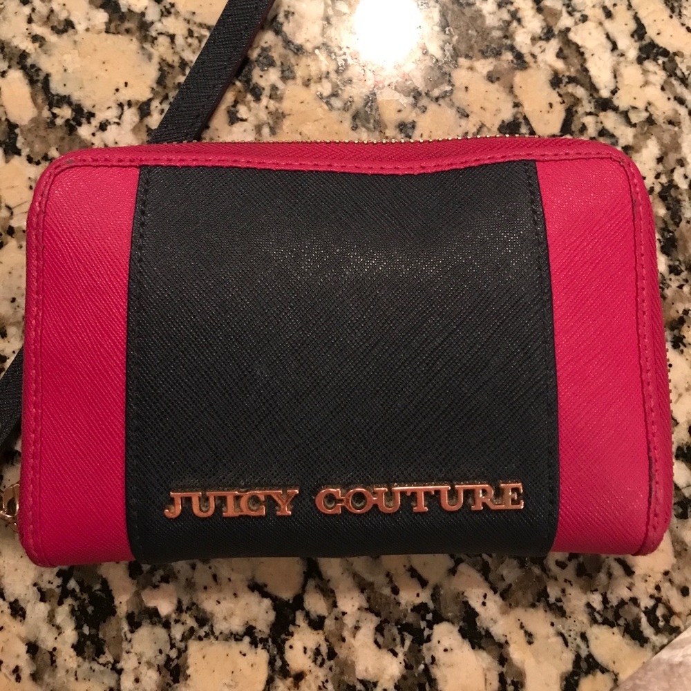 Juicy Couture 💘 Wristlet/Wallet