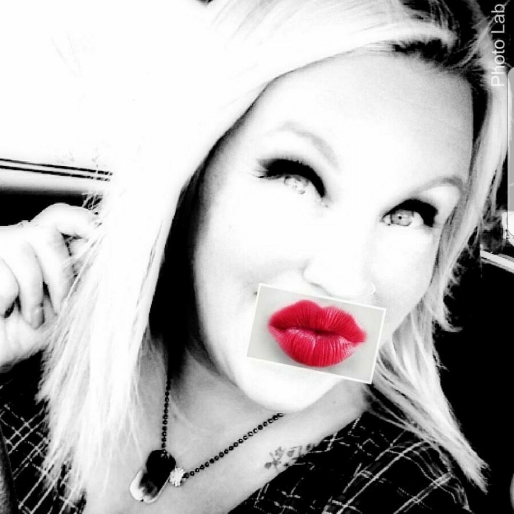 Meet your Posher, Sherry