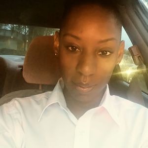 Meet your Posher, Nikia