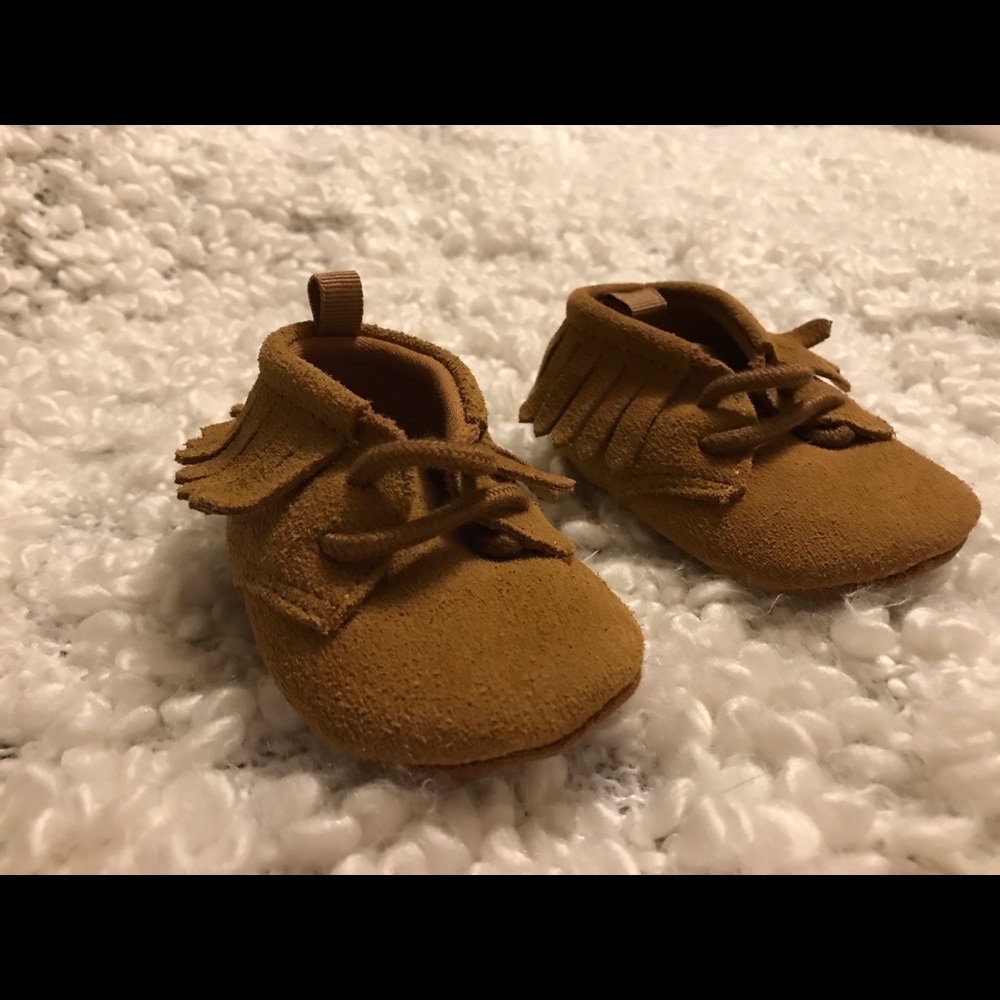 Baby Gap Unisex Moccasins Sz 3-6mo (aka Baby 2)