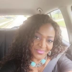 Meet your Posher, Develyn