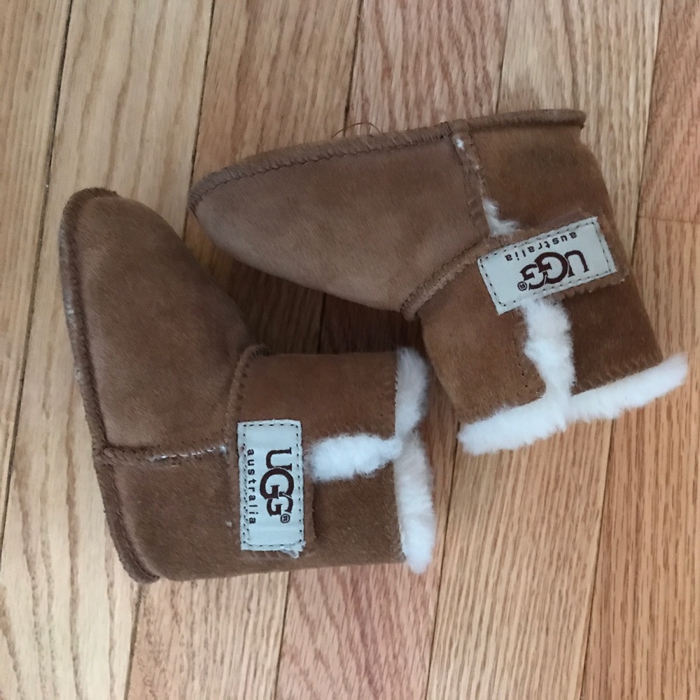 ❌SOLD❌💯 authentic baby Uggs