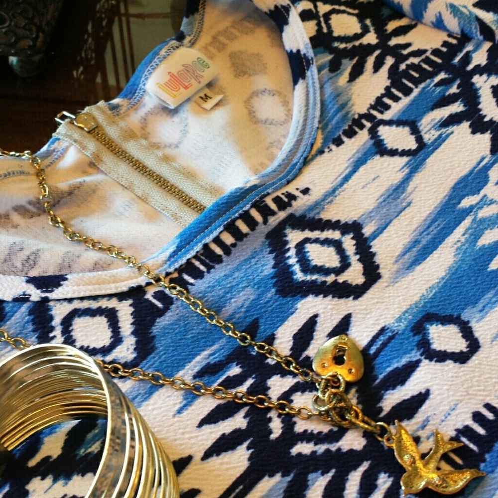 SOLD LuLaRoe Amelia - Picture 2 of 2
