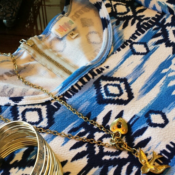 SOLD LuLaRoe Amelia - Picture 2 of 2