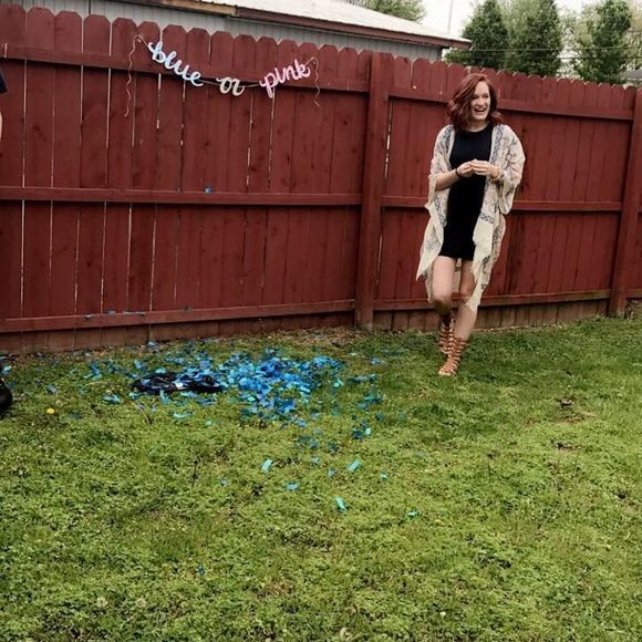 Meet your Posher, Torie - Picture 1 of 1