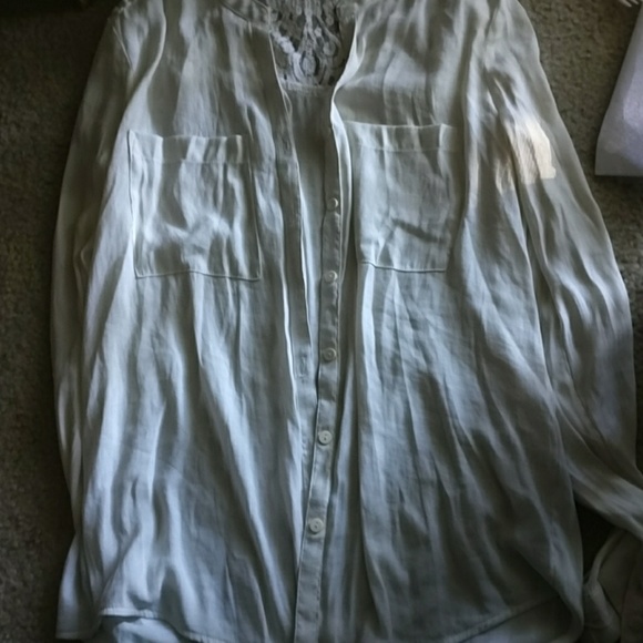 Off white blouse/ shirts - Picture 1 of 3