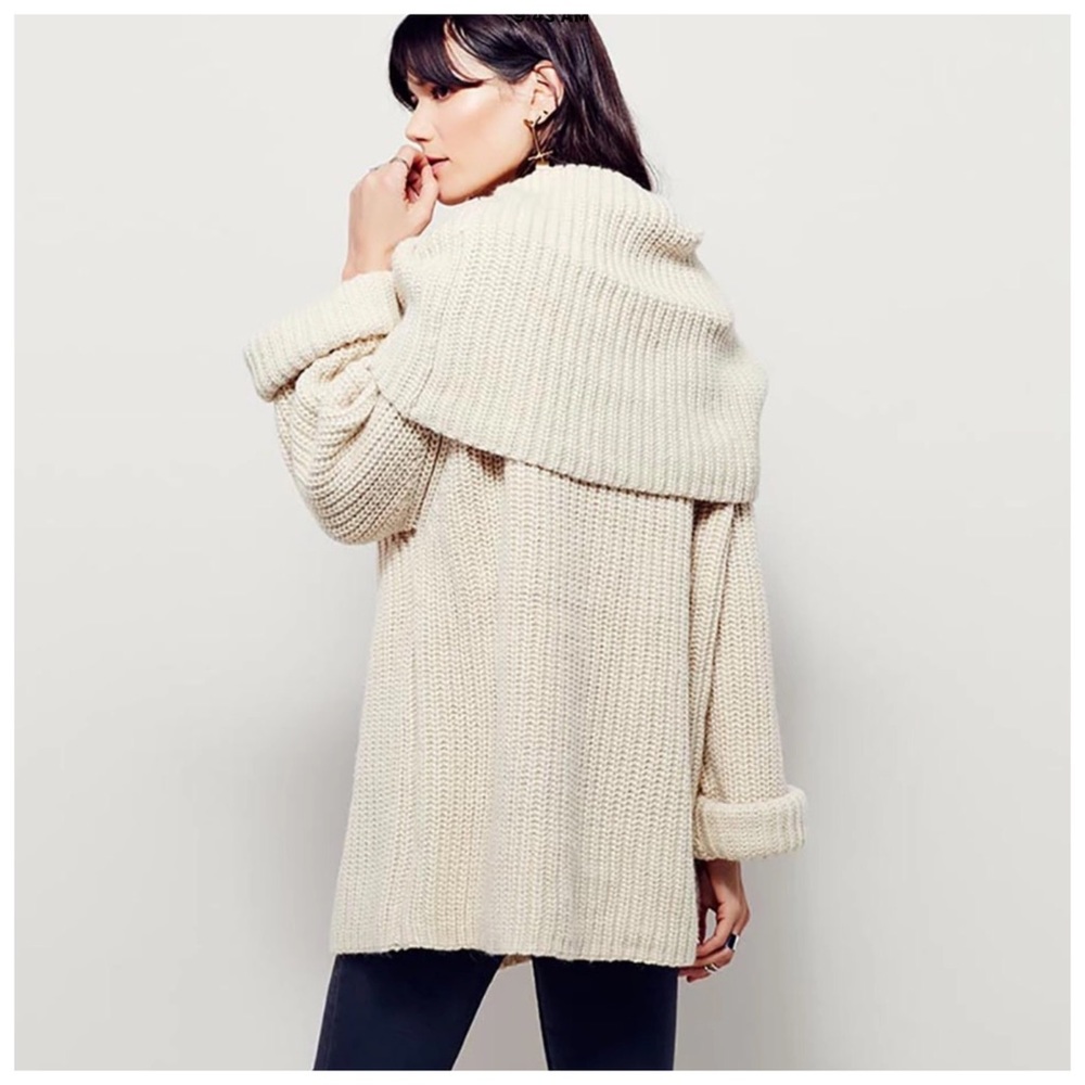 Oversized Ivory Chunky Long Cowl Sweater - Picture 2 of 4