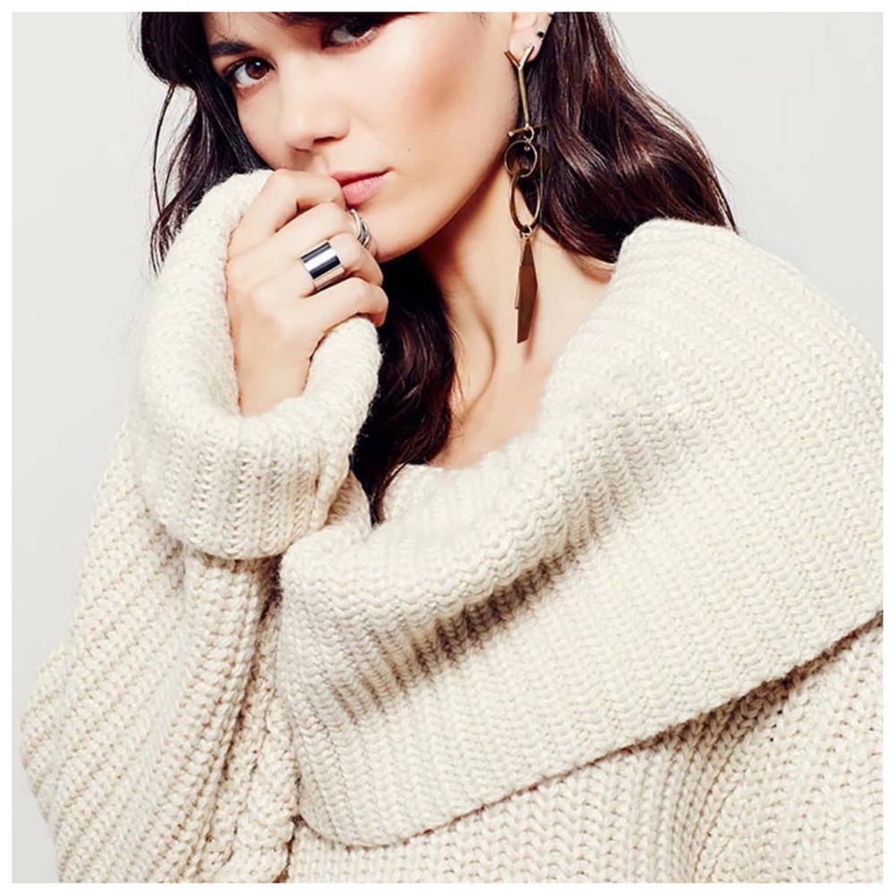 Oversized Ivory Chunky Long Cowl Sweater - Picture 3 of 4