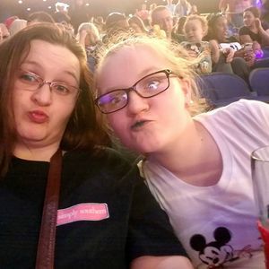 Meet your Posher, Mindy