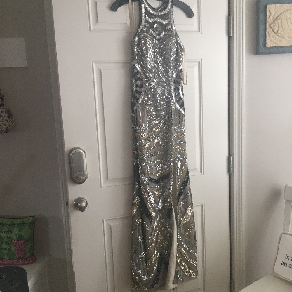 Sequin gown with side split size 0-2