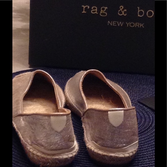 CASUAL-CHIC Metallic Silver Espadrilles