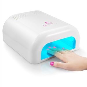 USpicy nail dryer.