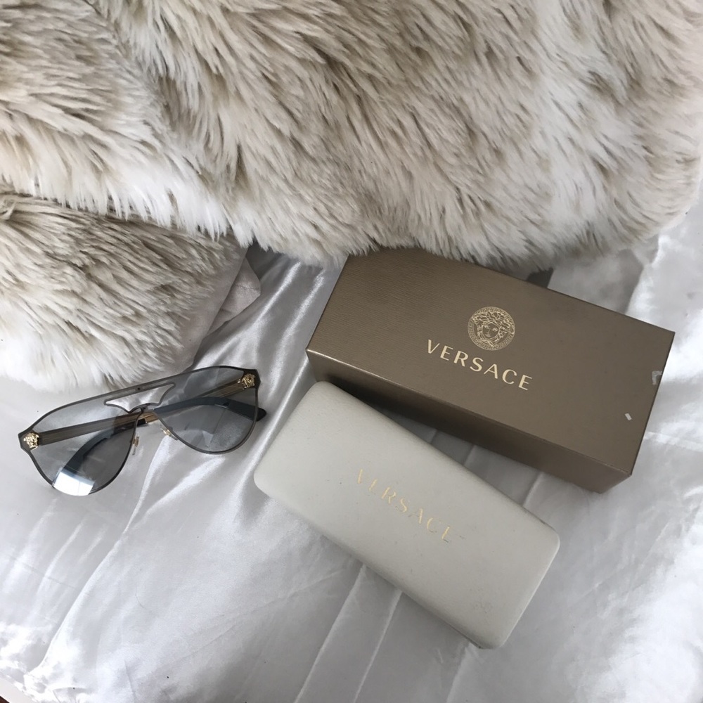 BRAND NEW VERSACE SUNGLASSES