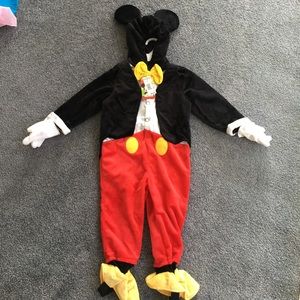 Mickey costume club house BNWT
