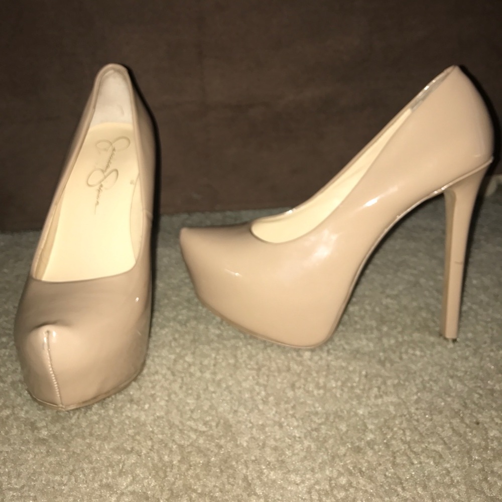 Jessica Simpson Nude Platform Pumps