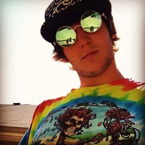 Meet your Posher, Damian