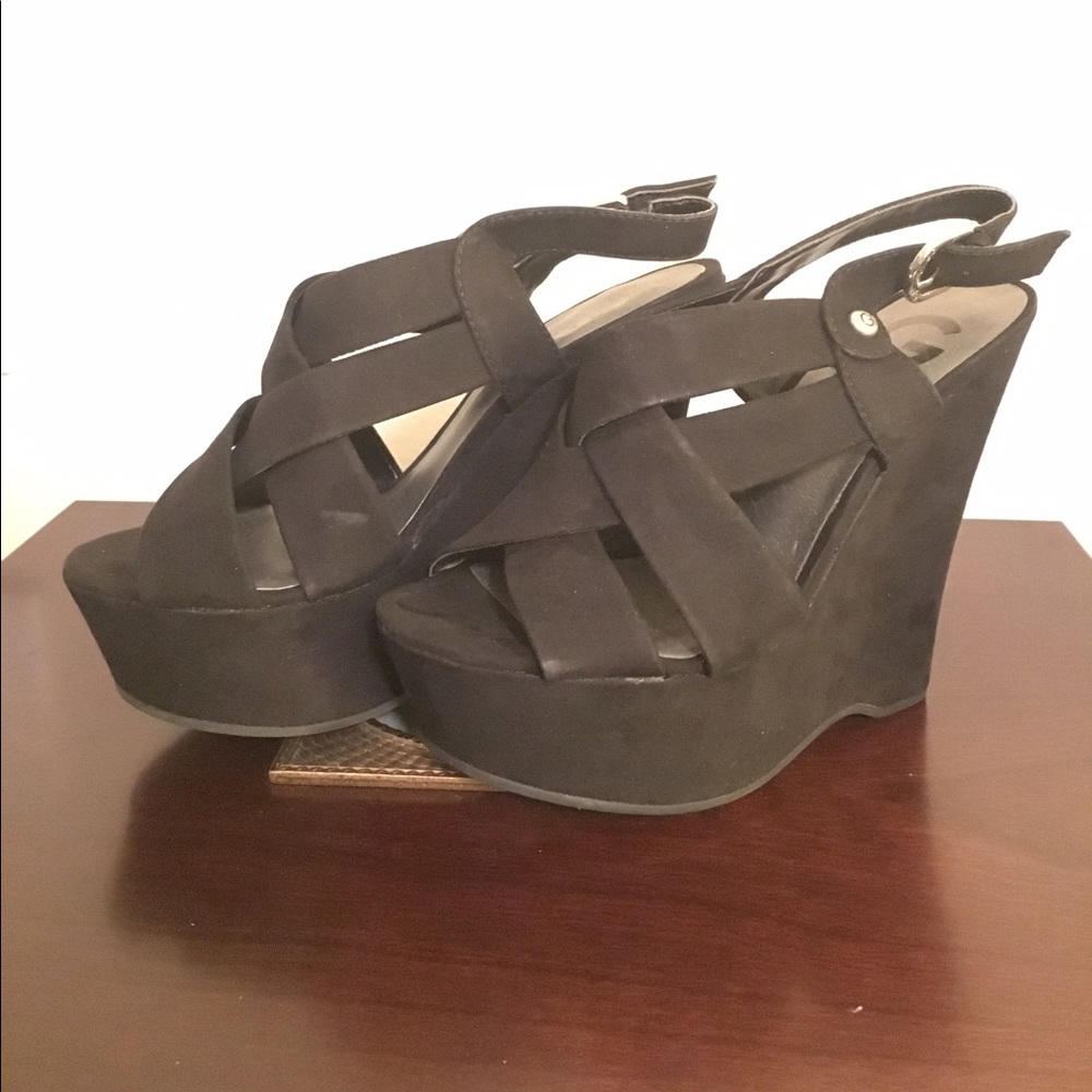 Sale*** NWT Guess Wedges