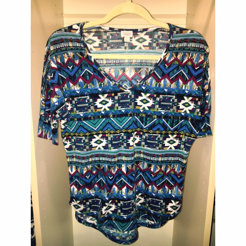 *MOVING SALE*BUY NOW* Aztec Comfy V-neck Shirt