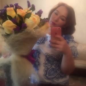 Meet your Posher, Malika