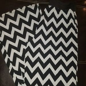 Black and White Chevron Palazzo Pants L