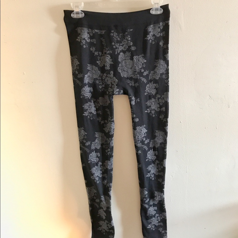Floral patterned dark gray leggings