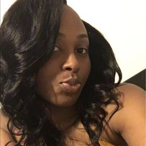 Meet your Posher, Regina